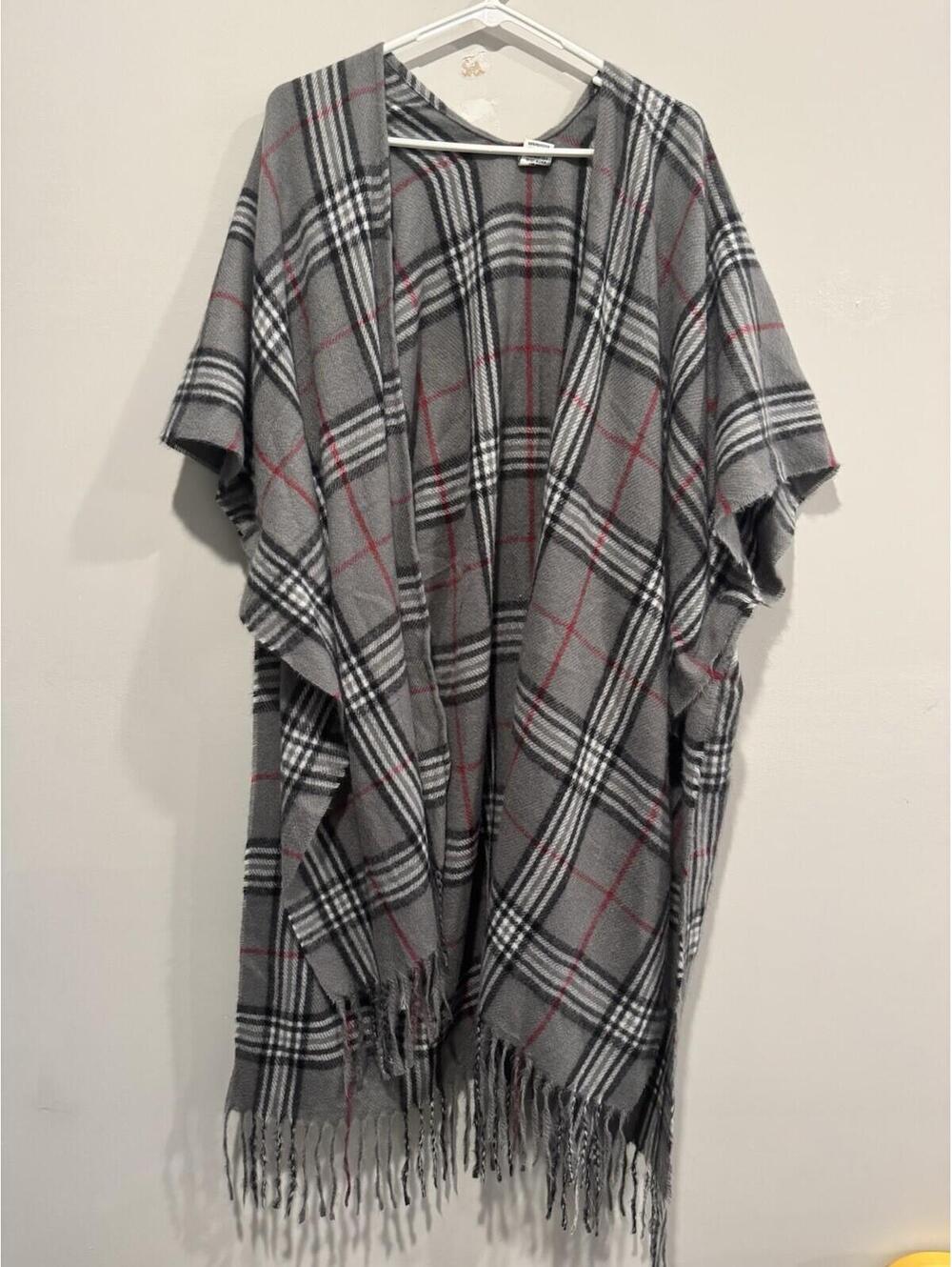 Just Jamie Womens Shawl Poncho Fringe Gray Black White Red One One Size